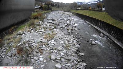 immagine della webcam nei dintorni di Passo Tonale: webcam Spiazzo