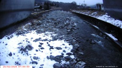 immagine della webcam nei dintorni di Passo Tonale: webcam Spiazzo