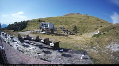 immagine della webcam nei dintorni di Montemonaco: webcam Sassotetto