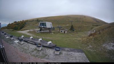 immagine della webcam nei dintorni di Pintura di Bolognola: webcam Sassotetto