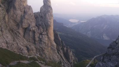 immagine della webcam nei dintorni di Suello: webcam Piani Resinelli
