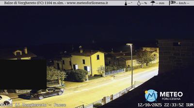 immagine della webcam nei dintorni di Monte Nerone: webcam Mercato