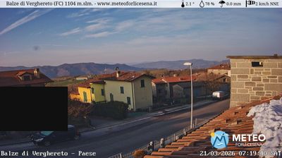 immagine della webcam nei dintorni di Monte Nerone: webcam Mercato