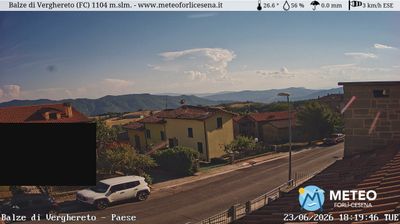 immagine della webcam nei dintorni di Monte Nerone: webcam Mercato