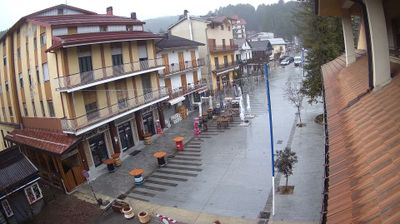 immagine della webcam nei dintorni di Spezzano della Sila: webcam Camigliatello Silano