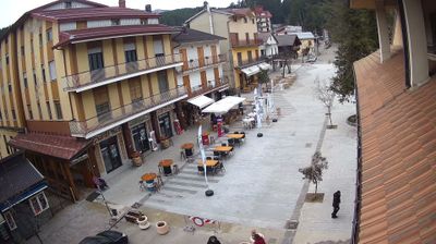 immagine della webcam nei dintorni di Spezzano della Sila: webcam Camigliatello Silano