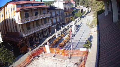immagine della webcam nei dintorni di Spezzano della Sila: webcam Camigliatello Silano