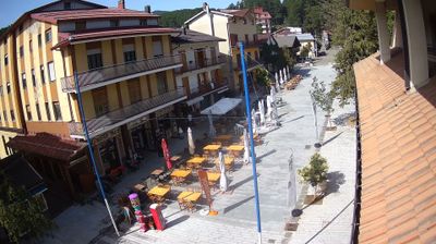 immagine della webcam nei dintorni di Spezzano della Sila: webcam Camigliatello Silano