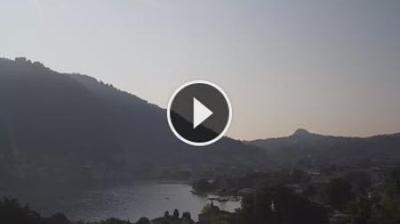 immagine della webcam nei dintorni di Lanzo d'Intelvi: webcam San Fermo della Battaglia