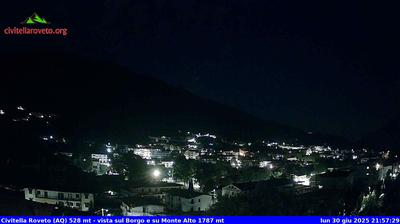 immagine della webcam nei dintorni di Campo Catino: webcam Civitella Roveto