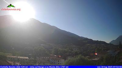 immagine della webcam nei dintorni di Vallepietra: webcam Civitella Roveto