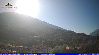 immagine della webcam nei dintorni di Campo Catino: webcam Civitella Roveto