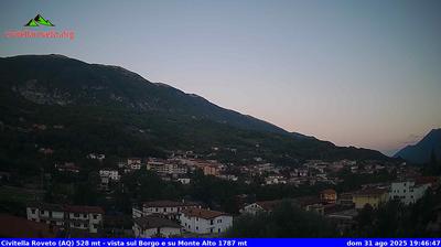 immagine della webcam nei dintorni di Alatri: webcam Civitella Roveto