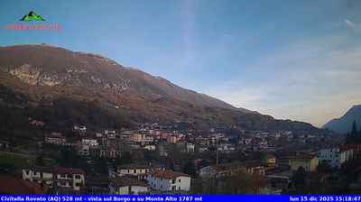immagine della webcam nei dintorni di Ortona dei Marsi: webcam Civitella Roveto