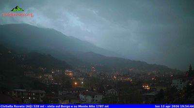 immagine della webcam nei dintorni di Camporotondo: webcam Civitella Roveto