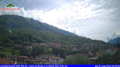 immagine della webcam nei dintorni di Campo Catino: webcam Civitella Roveto