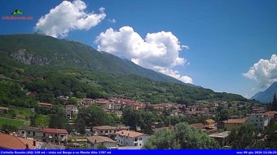 immagine della webcam nei dintorni di Vallepietra: webcam Civitella Roveto
