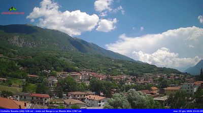 immagine della webcam nei dintorni di Avezzano: webcam Civitella Roveto