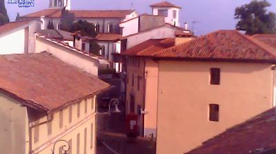 immagine della webcam nei dintorni di Tarcento: webcam Basiliano
