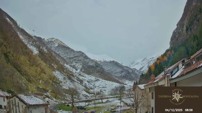 immagine della webcam nei dintorni di Sarnano: webcam Montemonaco