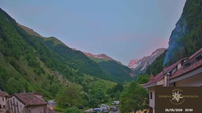 immagine della webcam nei dintorni di Castelluccio Norcia: webcam Montemonaco