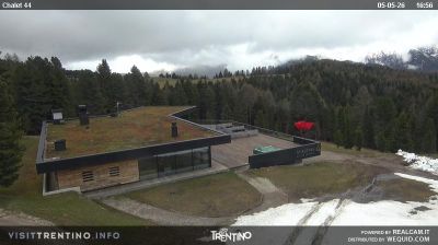 immagine della webcam nei dintorni di Ski Area Alpe Lusia: webcam Bellamonte