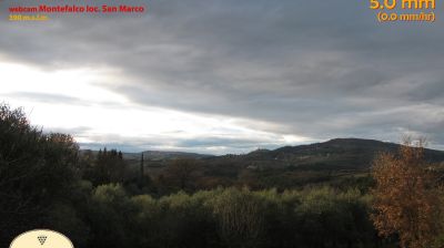 immagine della webcam nei dintorni di Todi: webcam Montefalco
