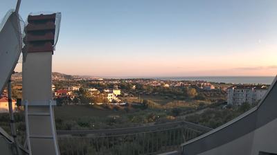 immagine della webcam nei dintorni di Roseto degli Abruzzi: webcam Scerne