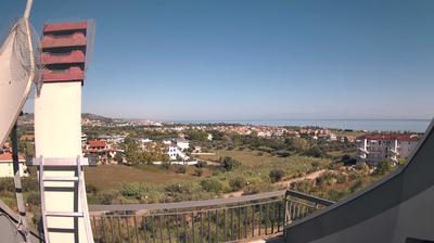 immagine della webcam nei dintorni di Morro d'Oro: webcam Scerne