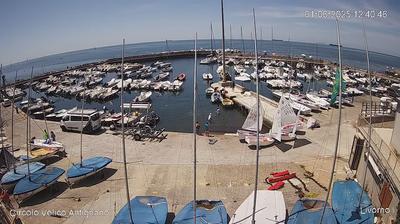 immagine della webcam nei dintorni di Putignano: webcam Livorno