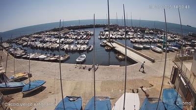 immagine della webcam nei dintorni di La Vettola: webcam Livorno