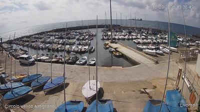 immagine della webcam nei dintorni di Rosignano Solvay: webcam Antignano