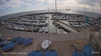 immagine della webcam nei dintorni di Rosignano Marittimo: webcam Antignano