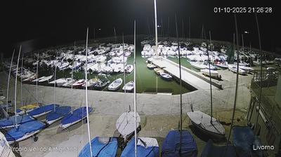 immagine della webcam nei dintorni di La Vettola: webcam Livorno
