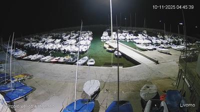 immagine della webcam nei dintorni di Pisa San Giusto: webcam Livorno