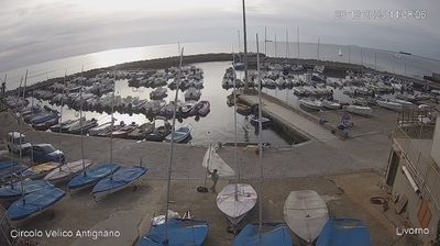 immagine della webcam nei dintorni di Livorno: webcam Antignano