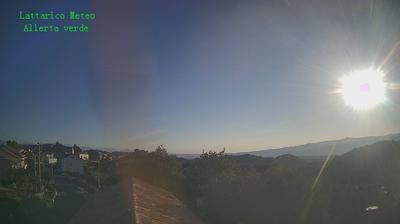 immagine della webcam nei dintorni di Spezzano della Sila: webcam Lattarico