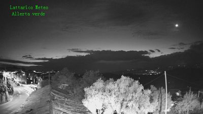 immagine della webcam nei dintorni di Spezzano della Sila: webcam Lattarico