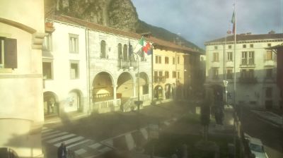 immagine della webcam nei dintorni di Tolmezzo: webcam Gemona del Friuli