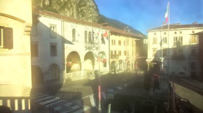 immagine della webcam nei dintorni di Tolmezzo: webcam Gemona del Friuli