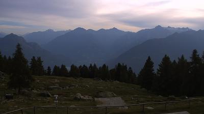 immagine della webcam nei dintorni di Introbio: webcam Monte Legnone