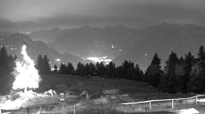 immagine della webcam nei dintorni di Varenna: webcam Monte Legnone