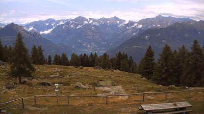 immagine della webcam nei dintorni di Rifugio Falc: webcam Monte Legnone