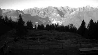 immagine della webcam nei dintorni di Talamona: webcam Monte Legnone