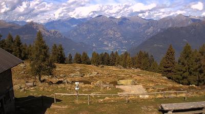 immagine della webcam nei dintorni di Introbio: webcam Monte Legnone