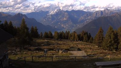 immagine della webcam nei dintorni di Cremia: webcam Monte Legnone