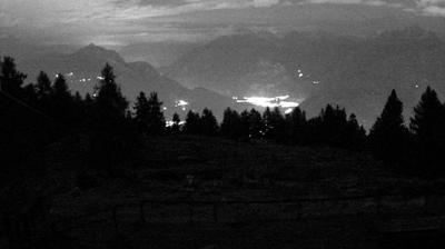 immagine della webcam nei dintorni di Pianello del Lario: webcam Monte Legnone