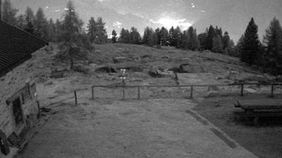 immagine della webcam nei dintorni di Dervio: webcam Monte Legnone