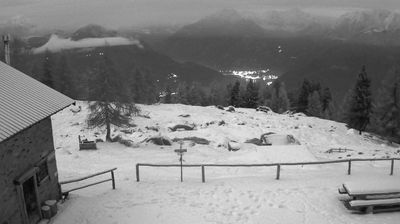 immagine della webcam nei dintorni di Dervio: webcam Monte Legnone