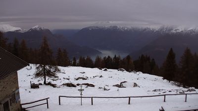 immagine della webcam nei dintorni di Alpe Giumello: webcam Monte Legnone
